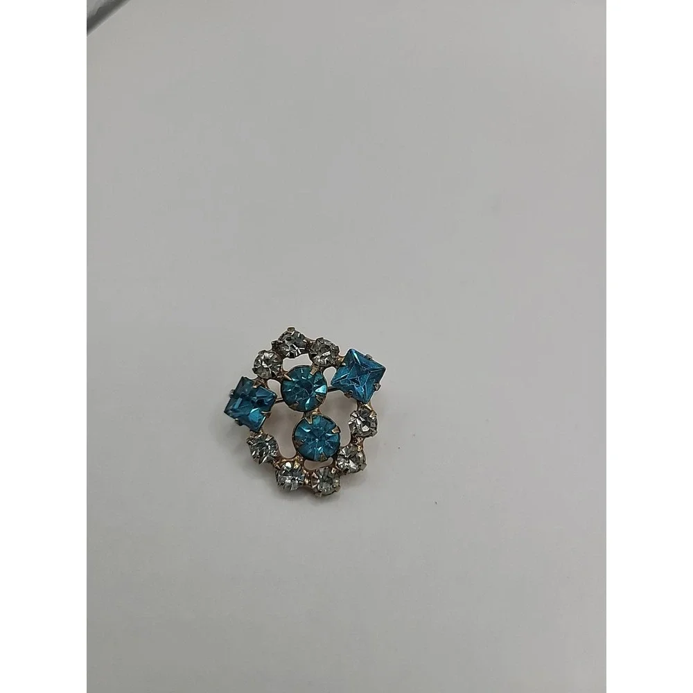 Vintage Aqua Blue Rhinestone Scatter Pin Gold Tone‎ Clear Crystal Brooch